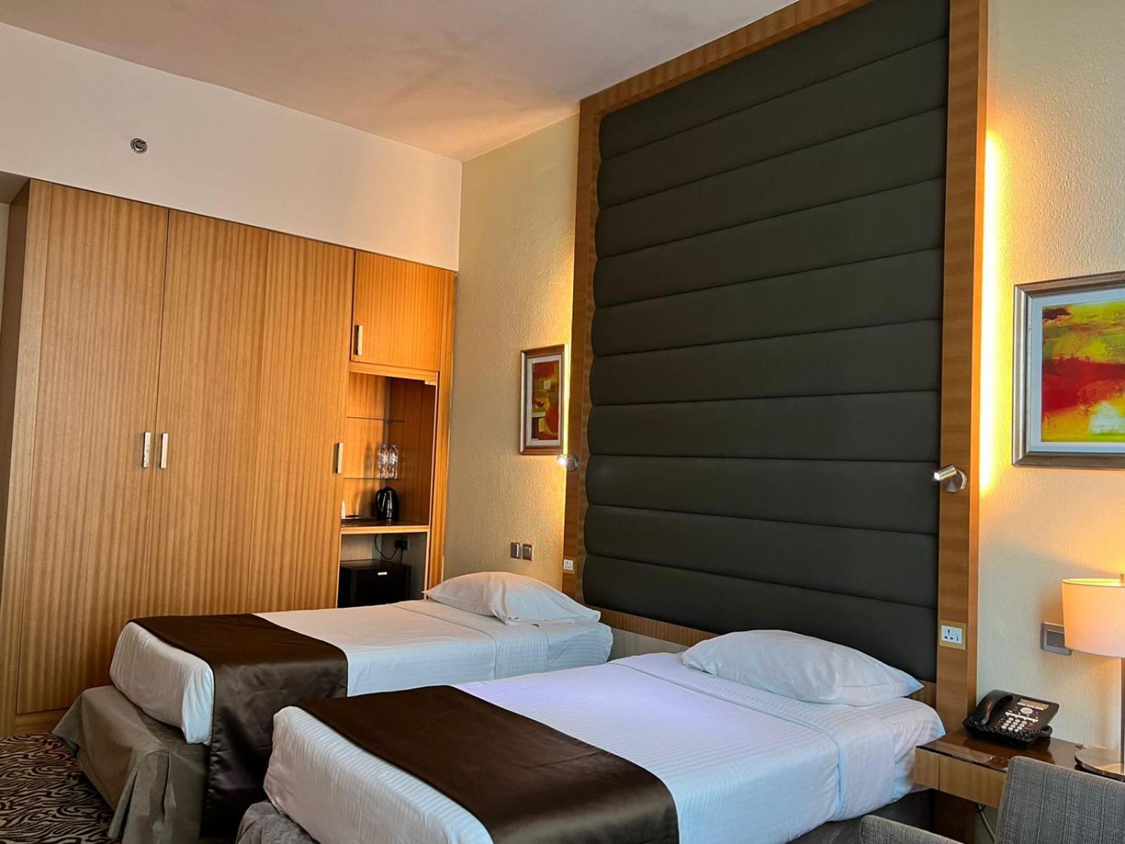 Отель Copthorne 4*