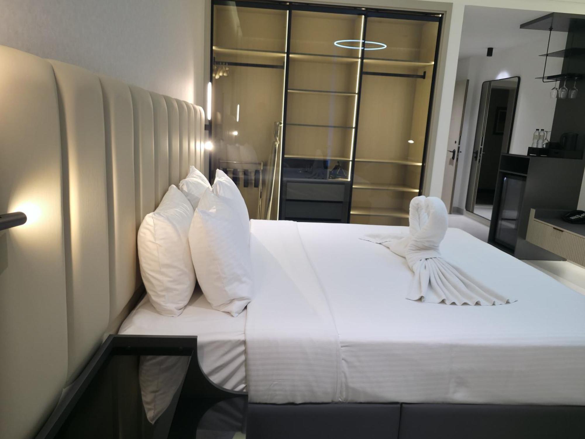Отель Copthorne 4*
